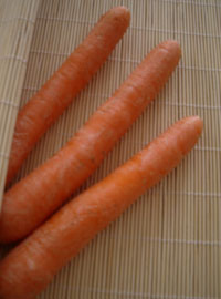 Vellutata di carote, arance e violette